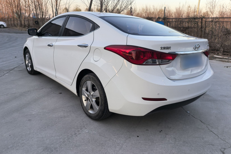 现代 朗动 2013款 1.6L 自动领先型车身外观6005