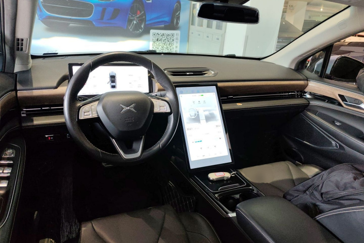 小鹏P5 2021款 460G+中控内饰12