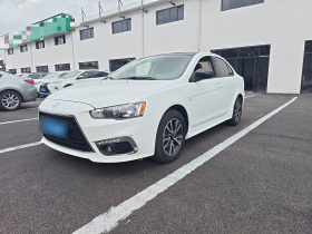 三菱 翼神 2016款 1.8L CVT黑白复刻版