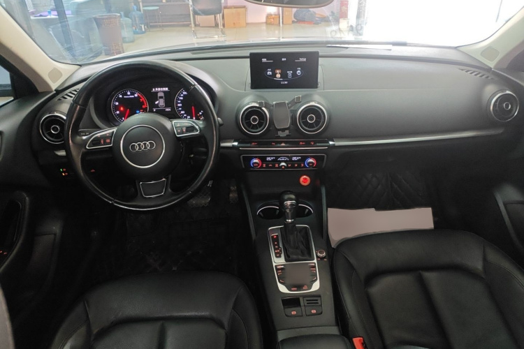 奥迪A3 2015款 Sportback 35 TFSI 百万纪念舒享型中控内饰7002