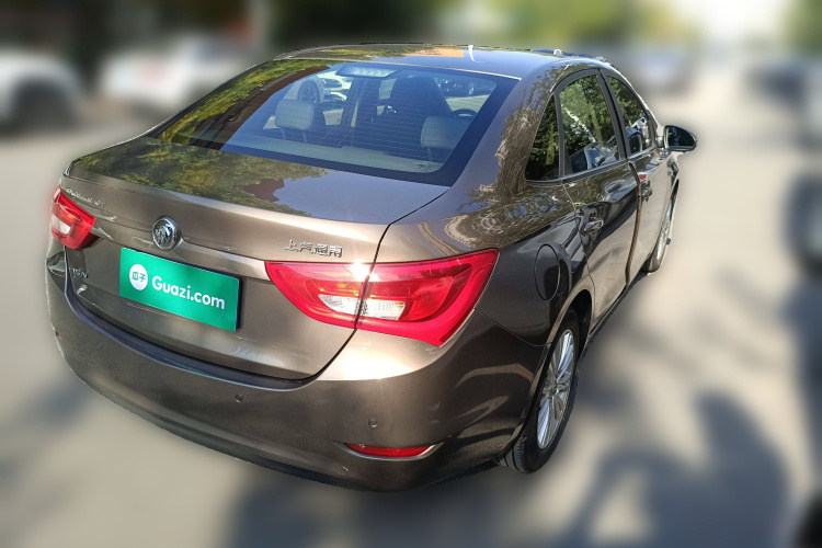 别克 英朗 2016款 15N 自动豪华型车身外观7