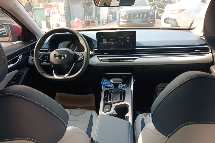 吉利汽车 帝豪 2022款 第4代 1.5L CVT旗舰型中控内饰12