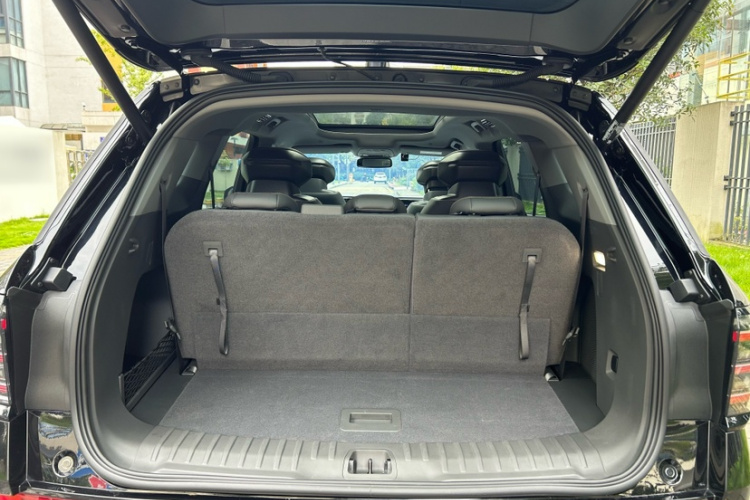 福特 2023款 锐界L 2.0T EcoBoost E混动四驱七座至尊型局部细节23