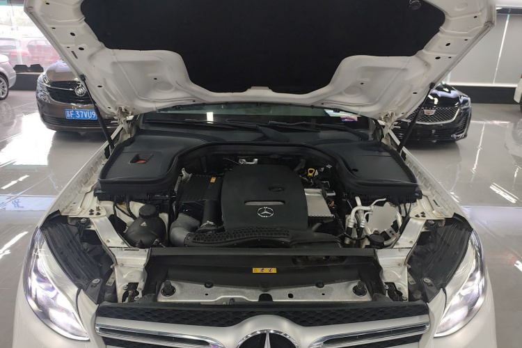 奔驰GLC 2017款 GLC 260 4MATIC 动感型机舱底盘24