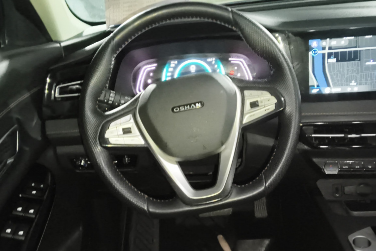 长安欧尚X7 PLUS 2022款 1.5T 蓝鲸版自动尊贵型中控内饰13