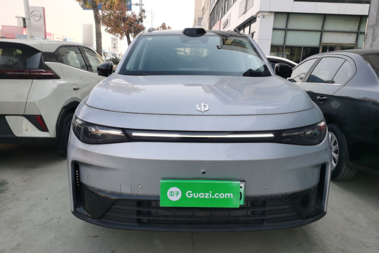 零跑汽车 零跑C16 2024款 增程 200激光雷达版车身外观2