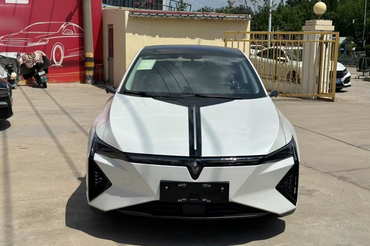 灵悉L 2025款 头号玩家版+超级加倍选装包车身外观6001