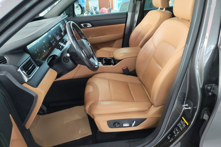 理想汽车 理想ONE 2021款 增程6座版中控内饰19