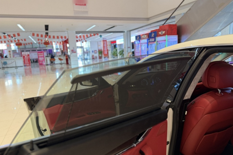 玛莎拉蒂 总裁 2015款 3.0T 标准型中控内饰7010