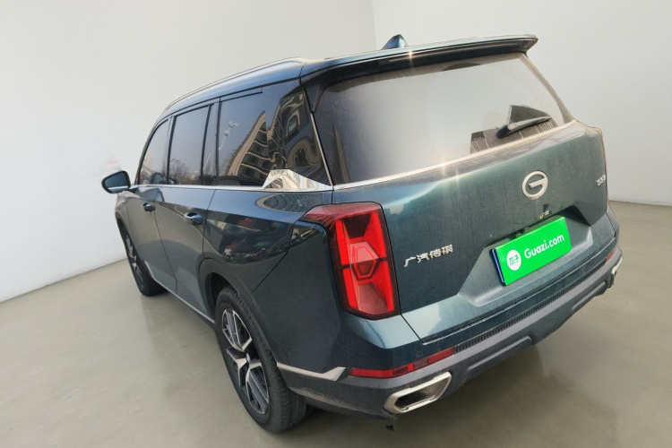 广汽传祺 传祺GS8 2022款 领航系列 2.0TGDI 两驱尊享版（七座）车身外观5