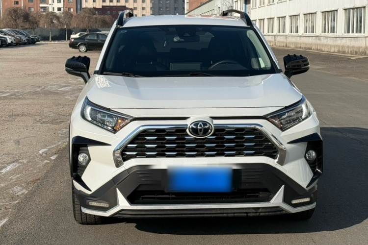 丰田 RAV4荣放 2022款 2.0L CVT两驱都市版车身外观6005