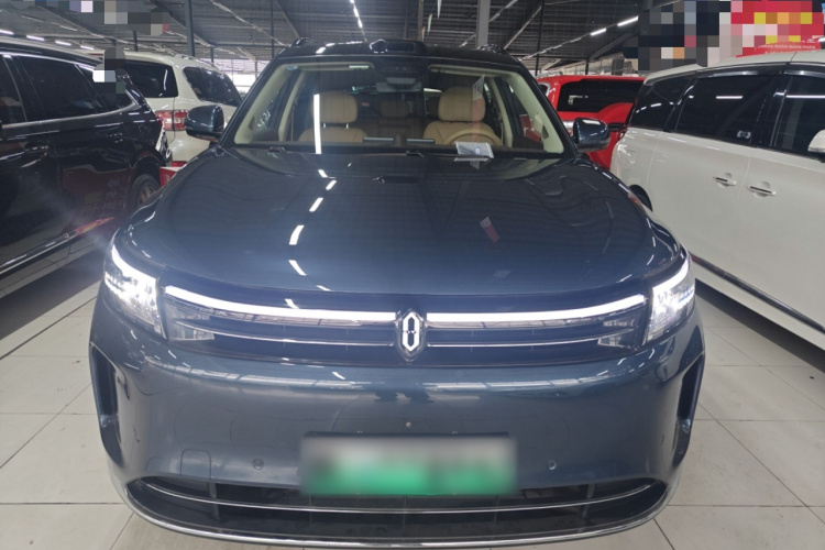 鸿蒙智行 问界M7 2024款 1.5T 智驾四驱Ultra版 5座车身外观2