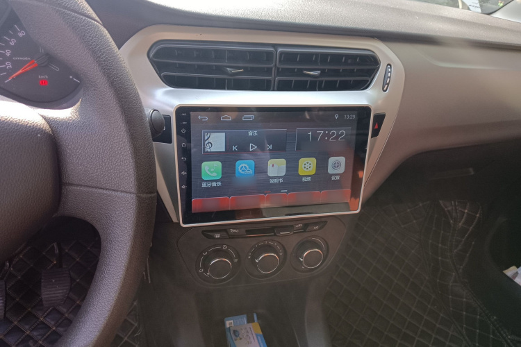 雪铁龙 爱丽舍 2018款 改款 1.6L 手动时尚型局部细节16