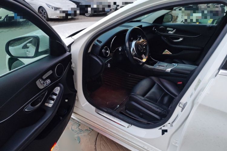 奔驰C级 2020款 C 260 L 运动版中控内饰7003