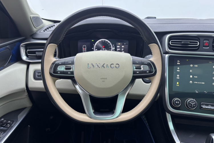 领克01 2017款 2.0T 两驱耀Pro版局部细节13