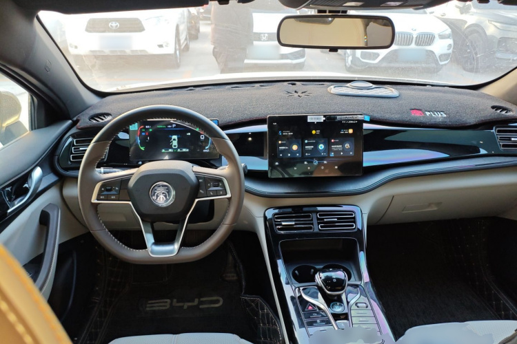 比亚迪 秦PLUS 2024款 荣耀版 DM-i 55KM领先型中控内饰12