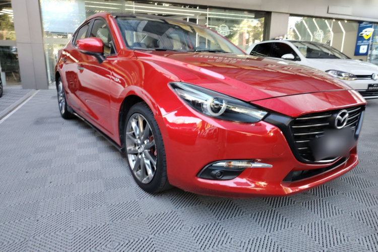 马自达3 昂克赛拉 2017款 三厢 2.0L 自动尊贵型 国V车身外观3