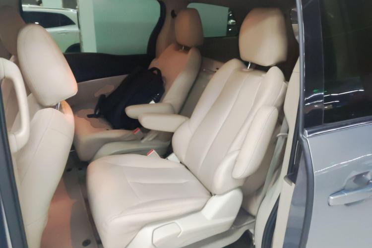 别克GL8 2017款 25S 舒适型 国V中控内饰21