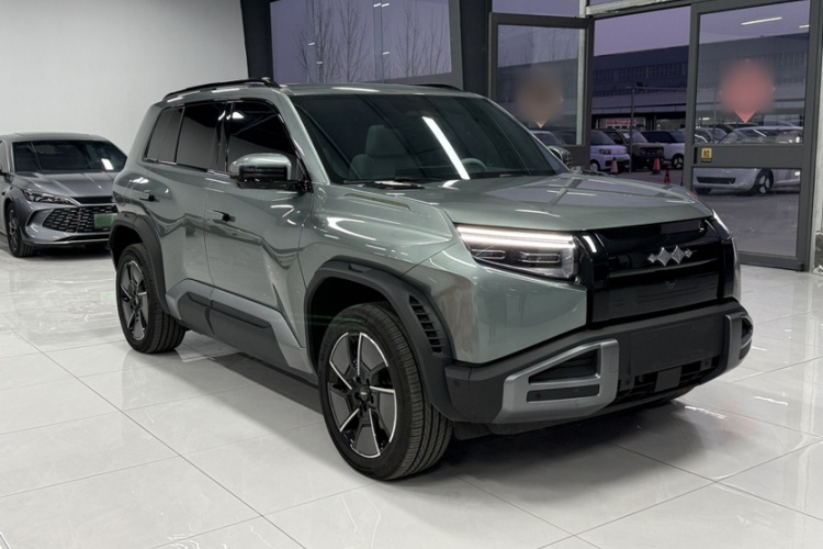 方程豹 钛3 2025款 501KM 四驱智驾Max版车身外观6005