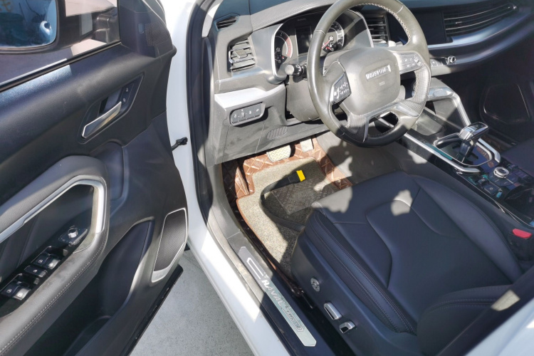 哈弗H6 2017款 红标 2.0T 自动两驱智尚型中控内饰20