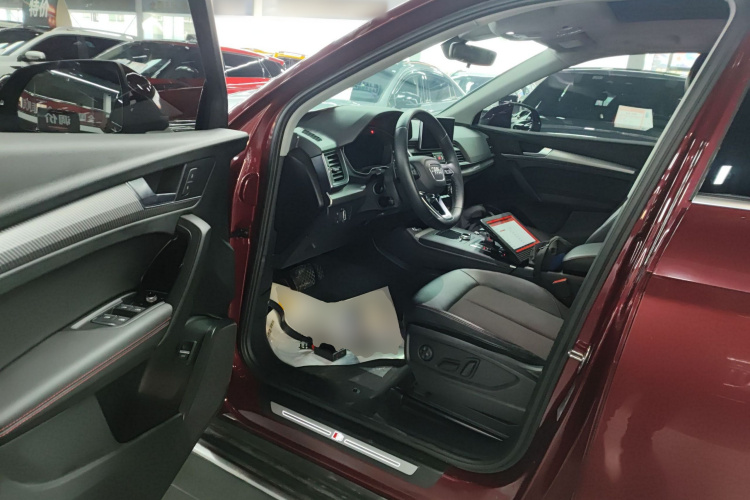 奥迪Q5L 2018款 45 TFSI 尊享时尚型 国VI中控内饰7003