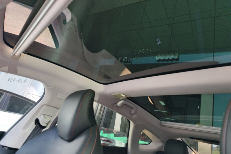 小鹏P7 2022款 625E中控内饰22
