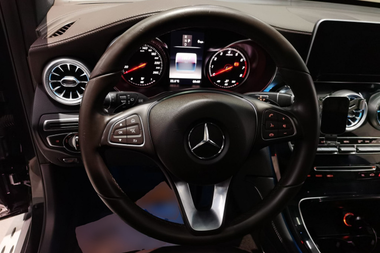 奔驰GLC 2018款 改款 GLC 200 4MATIC中控内饰13