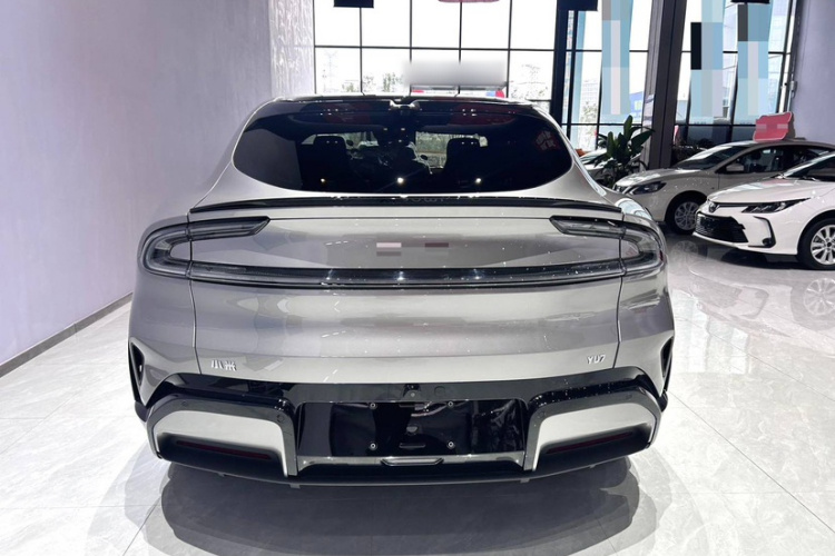 小米汽车 小米YU7 2025款 超长续航四驱Pro版车身外观6003