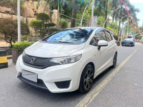 本田 飞度 2016款 1.5L LXS CVT舒适天窗版