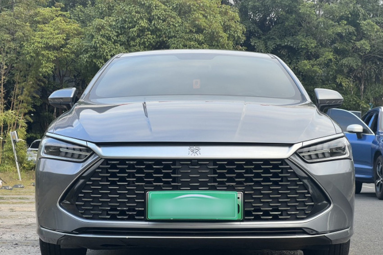 比亚迪 秦PLUS 2023款 冠军版 DM-i 55KM领先型车身外观6004