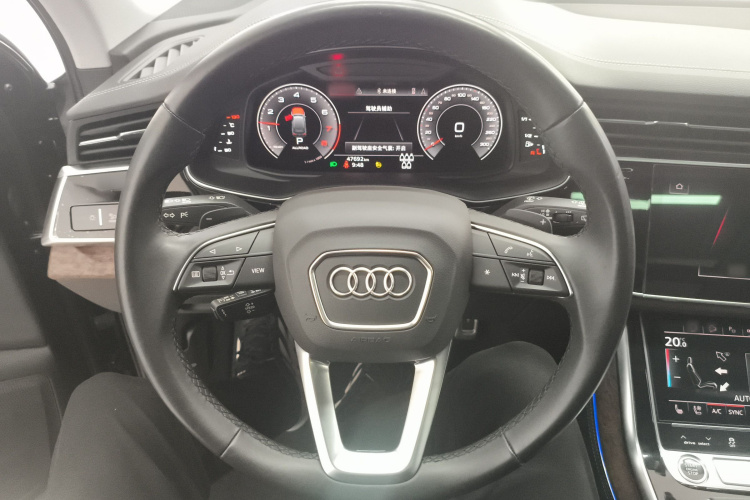 奥迪Q7 2023款 45 TFSI quattro S line运动型中控内饰13