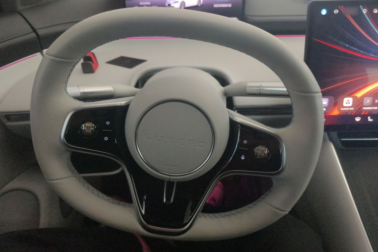 鸿蒙智行 智界S7 2024款 Max+ 后驱超航智驾版局部细节13