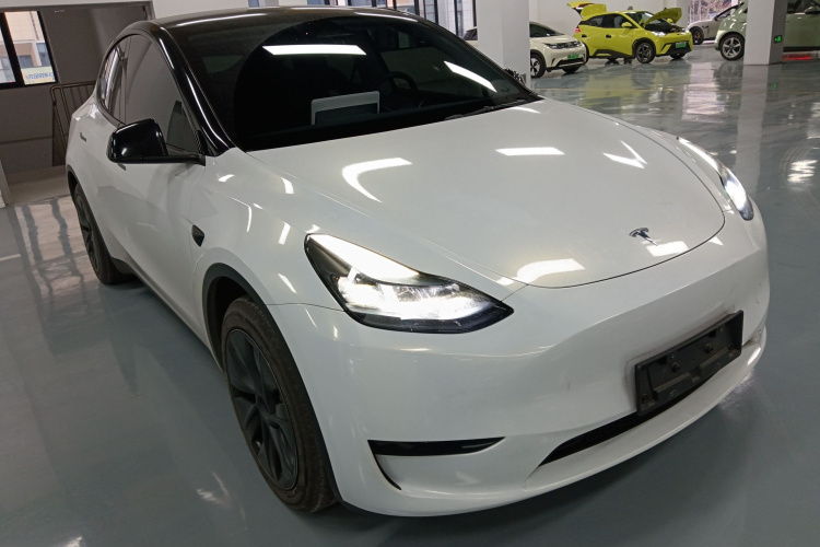 特斯拉 Model Y 2024款 后轮驱动版车身外观6002