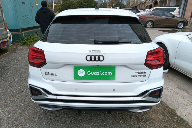 奥迪Q2L 2023款 35TFSI 时尚动感型车身外观6