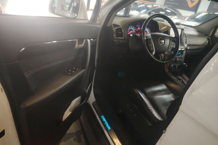 雪佛兰 科帕奇 2014款 2.4L 四驱旗舰版 7座中控内饰20