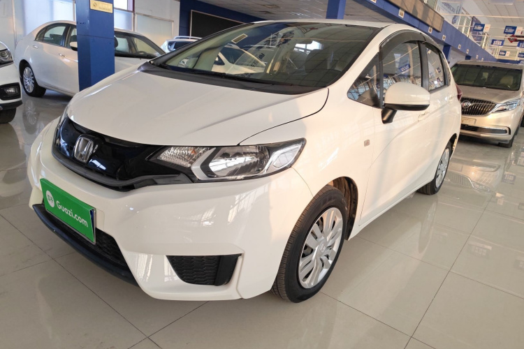 本田 飞度 2016款 1.5L LXS CVT舒适天窗版车身外观1