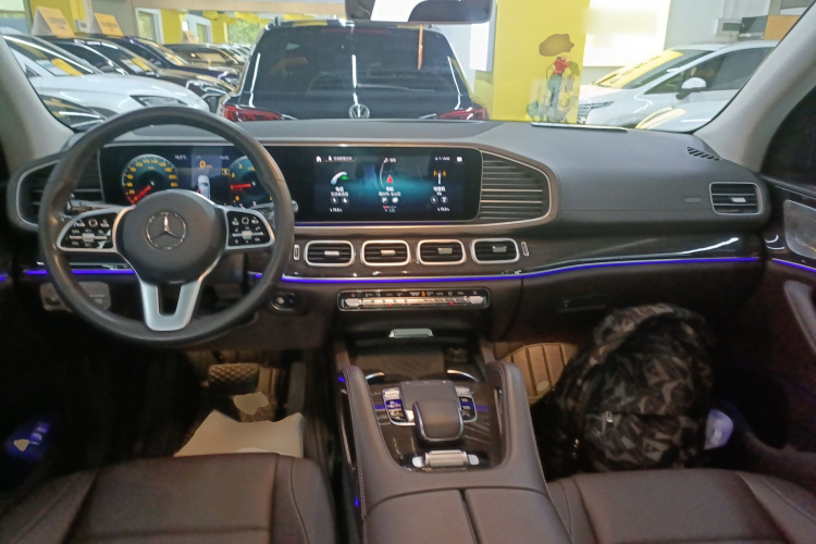 奔驰GLE 2020款 GLE 350 4MATIC 时尚型中控内饰12