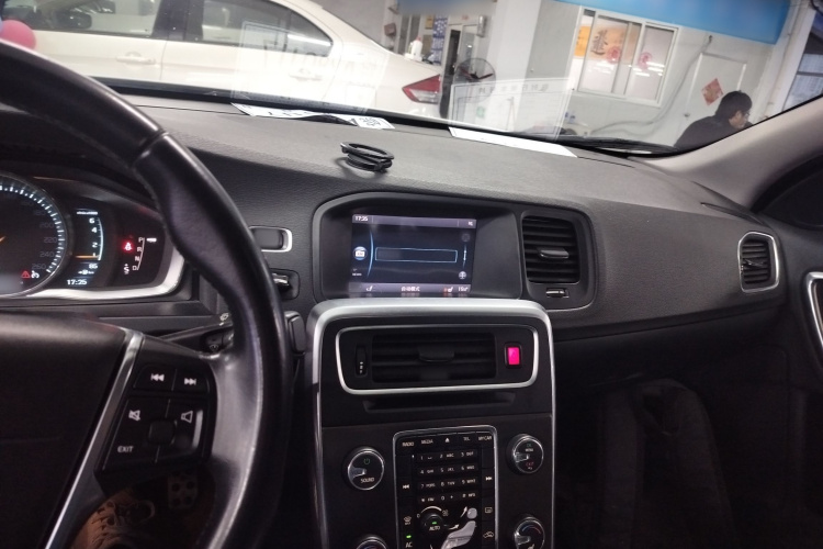 沃尔沃S60(进口) 2014款 T5 智逸版中控内饰12