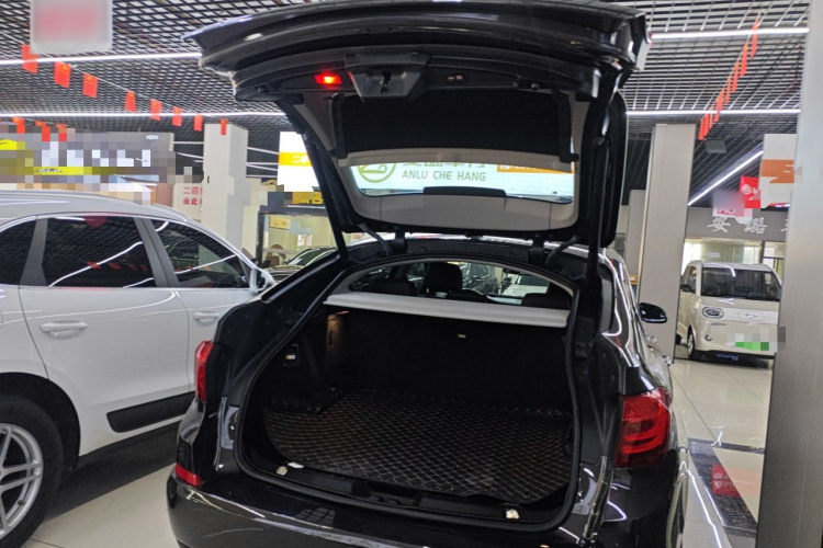 宝马5系GT 2014款 535i 领先型机舱底盘23