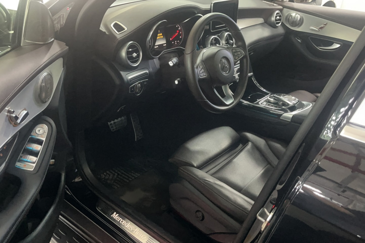 奔驰GLC 2019款 GLC 200 L 4MATIC中控内饰7002
