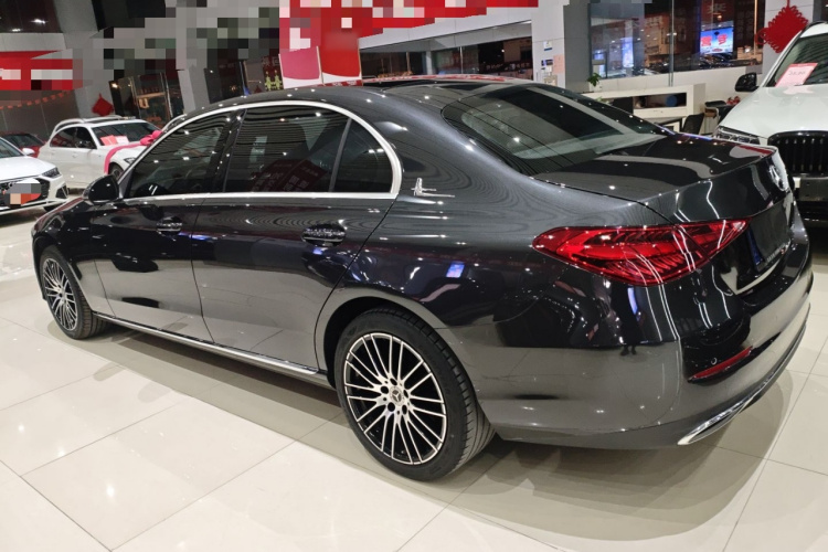 奔驰C级 2022款 C 260 L车身外观4