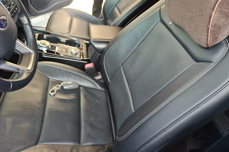 福特 探险者 2020款 EcoBoost 285 四驱钛金版 7座中控内饰19