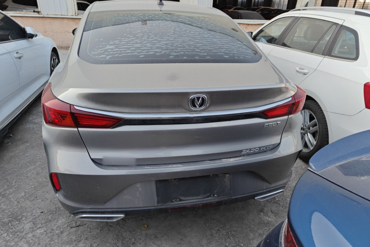 长安 逸动 2020款 PLUS 1.6L GDI 自动豪华型车身外观6004