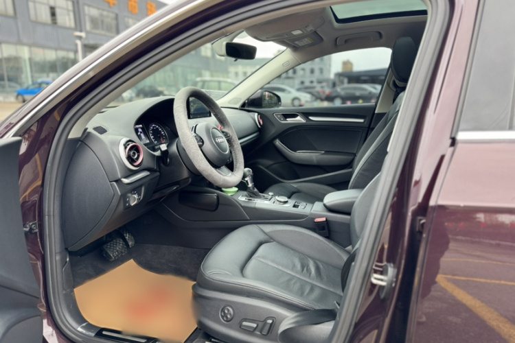 奥迪A3 2015款 Sportback 35 TFSI 百万纪念舒享型中控内饰7003