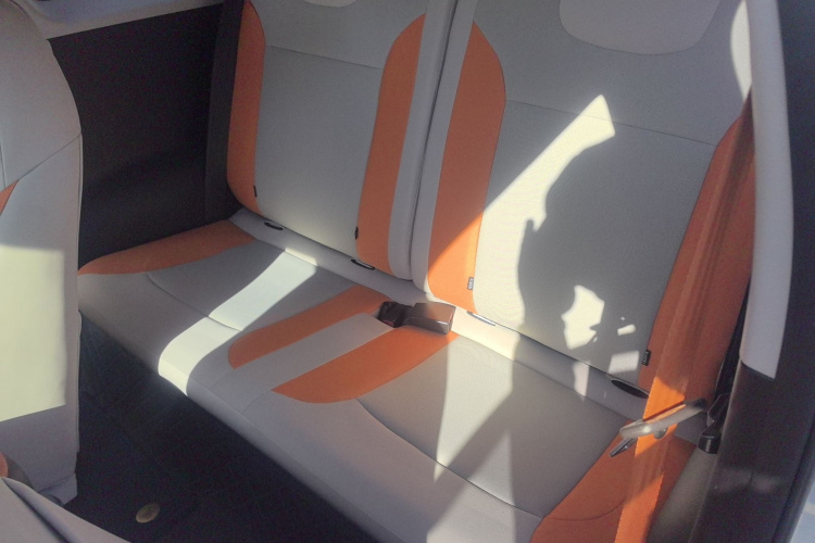 长安启源 长安Lumin 2023款 301km 蜜沁款中控内饰7004