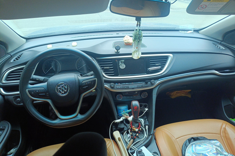 别克 英朗 2021款 改款 典范 1.5L 自动精英型中控内饰7002