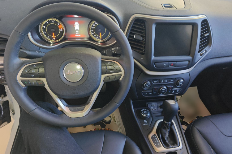 Jeep 自由光 2017款 2.4L 专业智能版中控内饰12