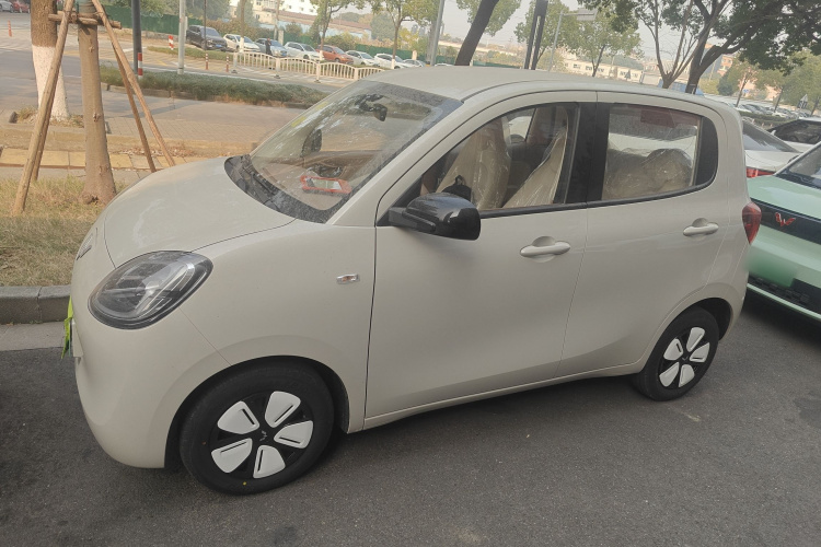 五菱汽车 宏光MINIEV 2025款 四门版 进阶款车身外观4