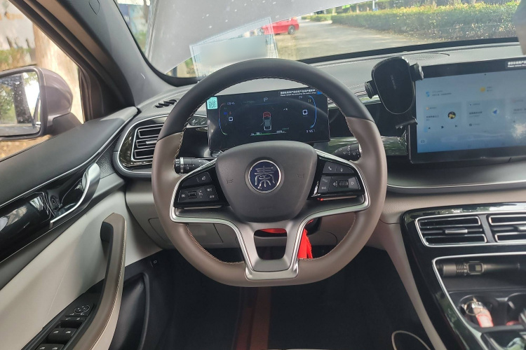 比亚迪 秦PLUS 2024款 荣耀版 EV 420KM领先型局部细节13