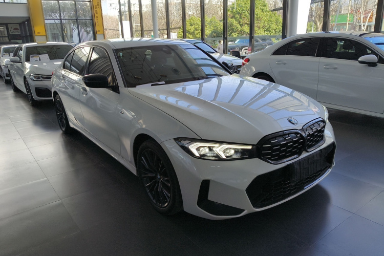 宝马3系 2023款 325Li M运动曜夜套装车身外观3